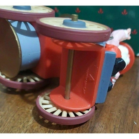 Hallmark Santas Fire Engine ornament 1985 boxed #7 in series collector item - Picture 10 of 10